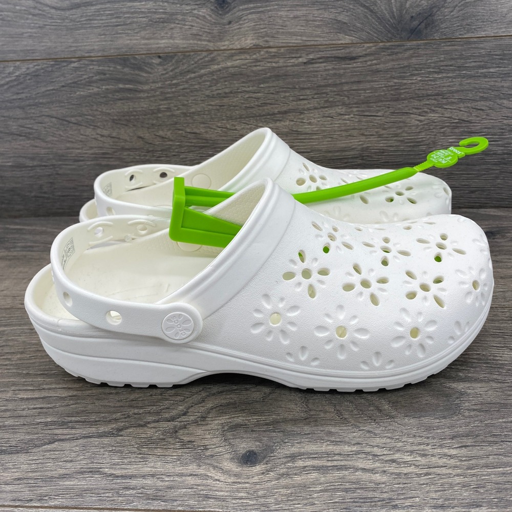 Crocs  Clog White Flower Cutout Slip On Men's Size 8 Women's 10 - Picture 3 of 10